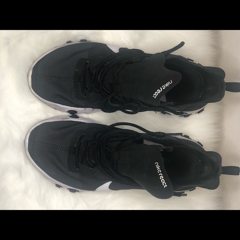 Nike - Picture 2 of 2